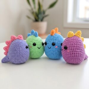 free mini dinosaur crochet pattern